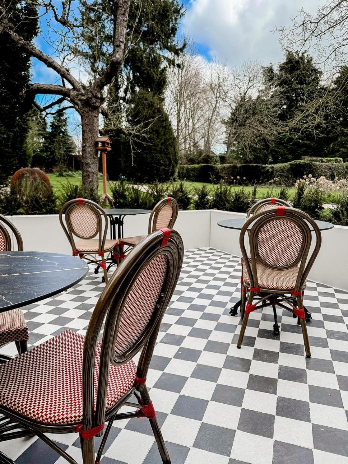 Villa V Petit Hotel Valkenburg aan de Geul Exteriör bild